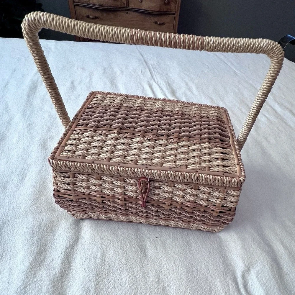 Dritz Vintage Wicker Sewing‎ Basket Pincushion Top Orange/Tan